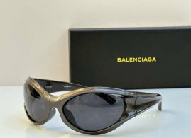 Picture of Balenciga Sunglasses _SKUfw55480618fw